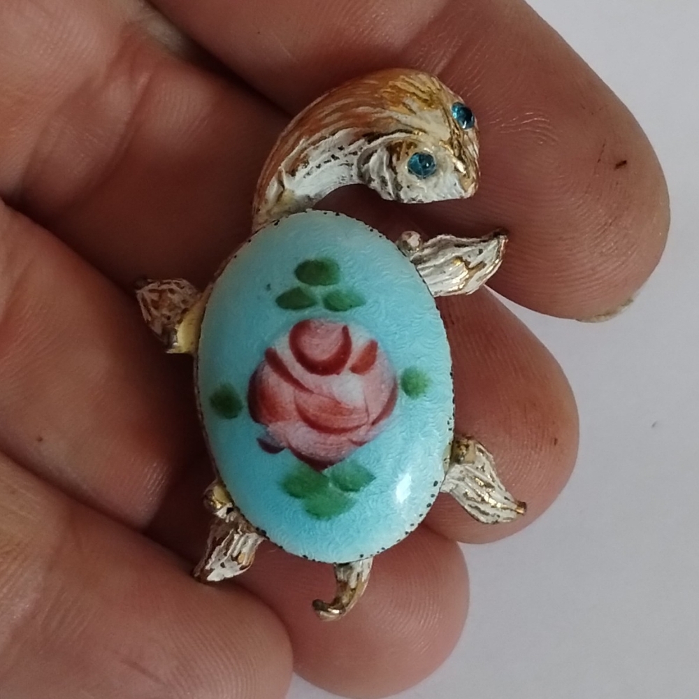 Vtg Guilloche Rose Gold Tone White Enamel Turtle Pin Brooch - Picture 2 of 4